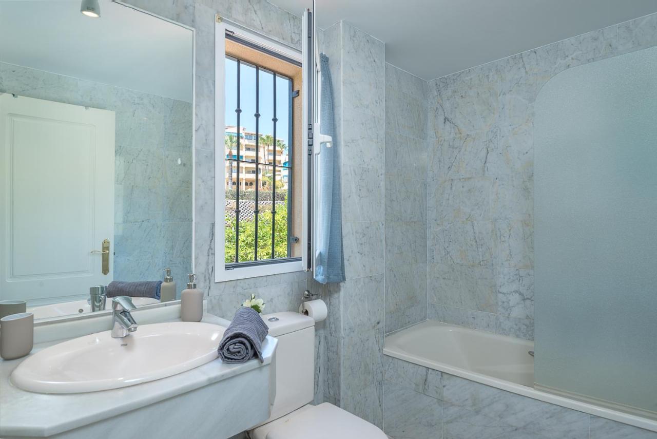 Sea Blue Apartment - Frente Al Mar Benalmádena Zewnętrze zdjęcie